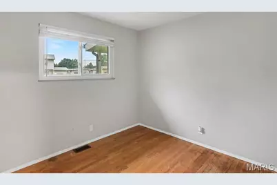 2250 Rivoli Place, Florissant, MO 63031 - Photo 12