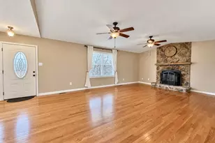 15 Toni Trails Ct, Fenton, MO 63026 - Photo 4