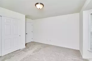 239 Park Ridge Dr, O'Fallon, MO 63366 - Photo 10