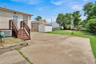 2334 Wismer Ave, Saint Louis, MO 63114 - Photo 2