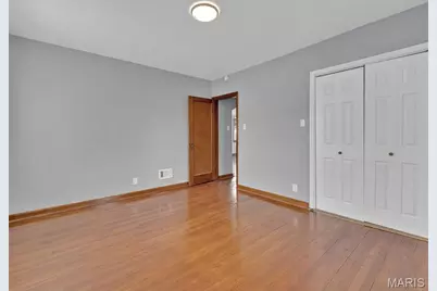 2334 Wismer Avenue, Saint Louis, MO 63114 - Photo 12