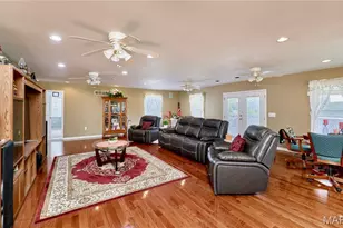55 Lakeview Cir, Elsberry, MO 63343 - Photo 6