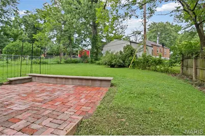 9019 McNulty Drive, Saint Louis, MO 63114 - Photo 24