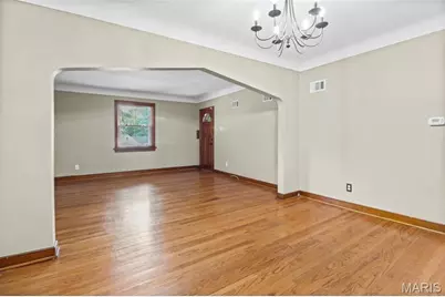 9019 McNulty Drive, Saint Louis, MO 63114 - Photo 4