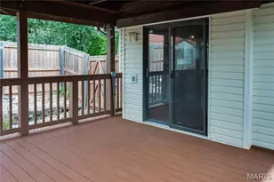 1035 Johanna Dr, Ballwin, MO 63021 - Photo 24