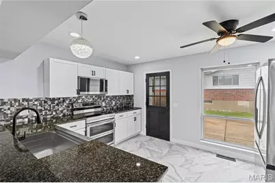 1515 Lisa Drive, Florissant, MO 63033 - Photo 22