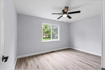 1515 Lisa Drive, Florissant, MO 63033 - Photo 12
