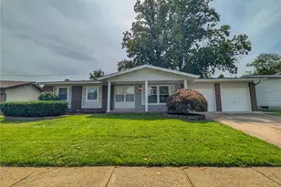 5 Windsong Ct, Florissant, MO 63031 - Photo 1