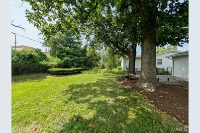 5 Windsong Court, Florissant, MO 63031 - Photo 24