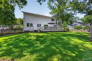 815 Pine Village Ct, Ballwin, MO 63021 - Photo 32