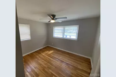 104 Fenwick Drive, Ferguson, MO 63135 - Photo 6