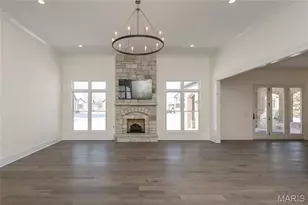 753 Silver Buck Ln, Chesterfield, MO 63005 - Photo 20