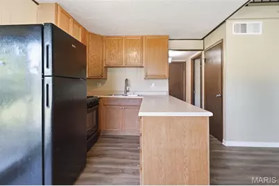2760 Grants Parkway, Florissant, MO 63031 - Photo 8