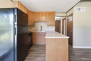 2760 Grants Pkwy, Florissant, MO 63031 - Photo 8