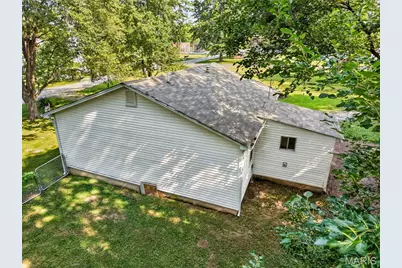546 Chestnut Street, Hawk Point, MO 63349 - Photo 52