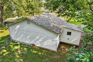 546 Chestnut St, Hawk Point, MO 63349 - Photo 52