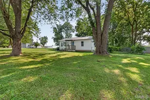 546 Chestnut St, Hawk Point, MO 63349 - Photo 42