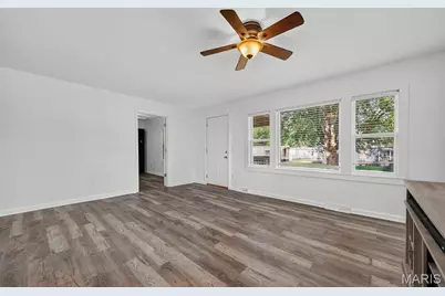 546 Chestnut Street, Hawk Point, MO 63349 - Photo 10