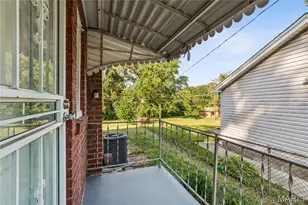 8021 Titus Rd, Hanley Hills, MO 63114 - Photo 24