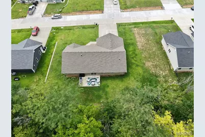 4024 Breckenridge Drive, Hannibal, MO 63401 - Photo 2