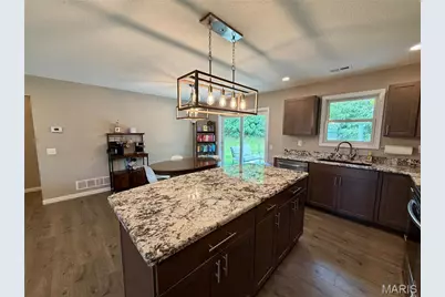 4024 Breckenridge Drive, Hannibal, MO 63401 - Photo 6