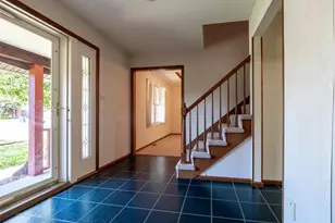 11 Dax Ct, Bridgeton, MO 63044 - Photo 2