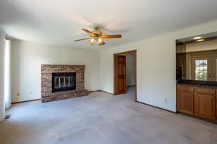 11 Dax Ct, Bridgeton, MO 63044 - Photo 10