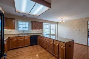 11 Dax Ct, Bridgeton, MO 63044 - Photo 6