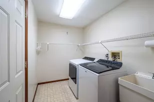 11 Dax Ct, Bridgeton, MO 63044 - Photo 36