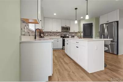 1547 Winding Meadows, Fenton, MO 63026 - Photo 6