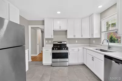 907 Edgar Road, Webster Groves, MO 63119 - Photo 16