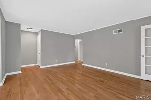 907 Edgar Rd, Webster Groves, MO 63119 - Photo 8