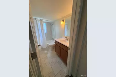 1812 Gascony Parc Drive #1812, Lake Saint Louis, MO 63367 - Photo 6