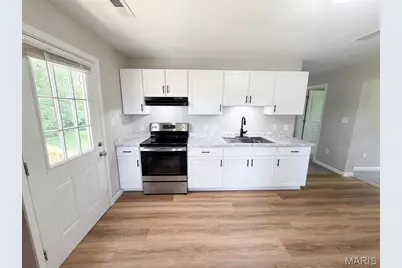 210 W Marvin Avenue, Robertsville, MO 65066 - Photo 10