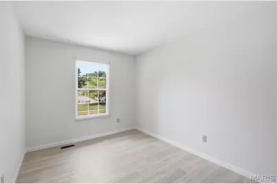 2366 Villager Park Court, Maryland Heights, MO 63043 - Photo 10