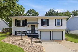 2366 Villager Park Ct, Maryland Heights, MO 63043 - Photo 1