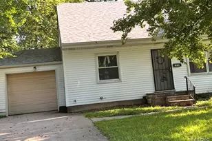 1230 Darr Dr, Bellefontaine Neighbors, MO 63137 - Photo 1