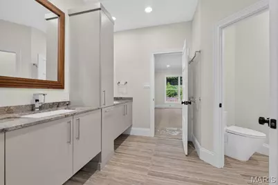 2217 Croydon Walk, Crystal Lake Park, MO 63131 - Photo 18