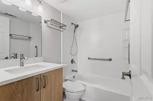 918 Hanna Pl Ct, Ballwin, MO 63021 - Photo 16