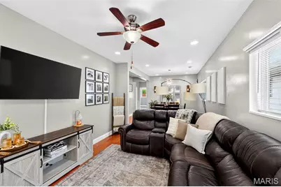 4725 Hummel Avenue, Saint Louis, MO 63116 - Photo 4