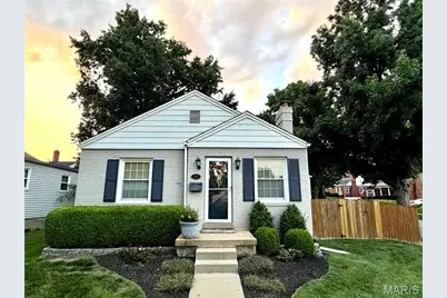 22 Stratford Lane, Brentwood, MO 63144 - Photo 1
