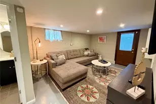 22 Stratford Ln, Brentwood, MO 63144 - Photo 16
