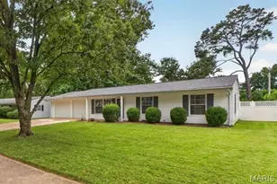 309 Spring Meadows Dr, Manchester, MO 63011 - Photo 1