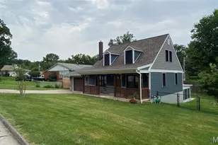 939 Rayburn Ave, Crestwood, MO 63126 - Photo 2