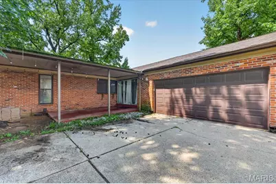 3608 Whispering Woods Drive, Florissant, MO 63031 - Photo 32
