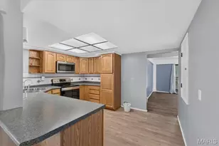 3608 Whispering Woods Dr, Florissant, MO 63031 - Photo 14