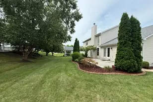 4734 Briarcroft Dr, Saint Charles, MO 63304 - Photo 2