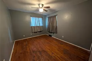 10504 Baron Dr, Castle Point, MO 63136 - Photo 4