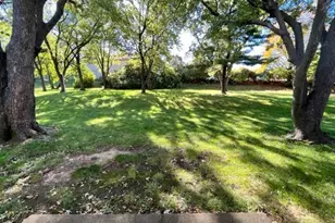 7300 Sieloff Dr, Hazelwood, MO 63042 - Photo 10