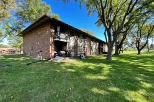 7300 Sieloff Dr, Hazelwood, MO 63042 - Photo 16